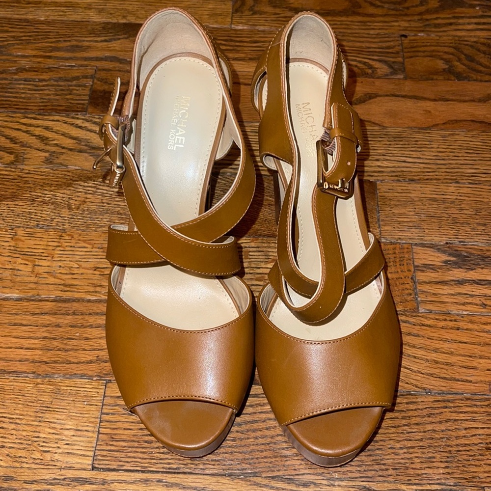 Michael Kors Brown Leather Heels Size 8